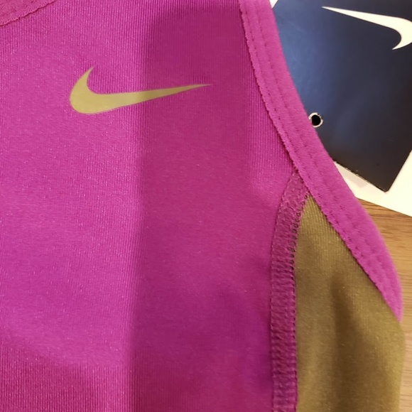 NWT Nike Long Sport Top - Picture 2 of 6
